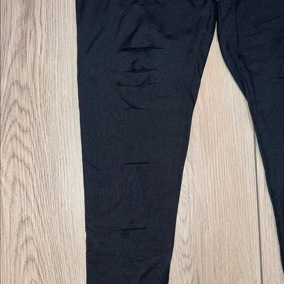 NWOT - Black High-Waisted Leggings - Picture 9 of 12